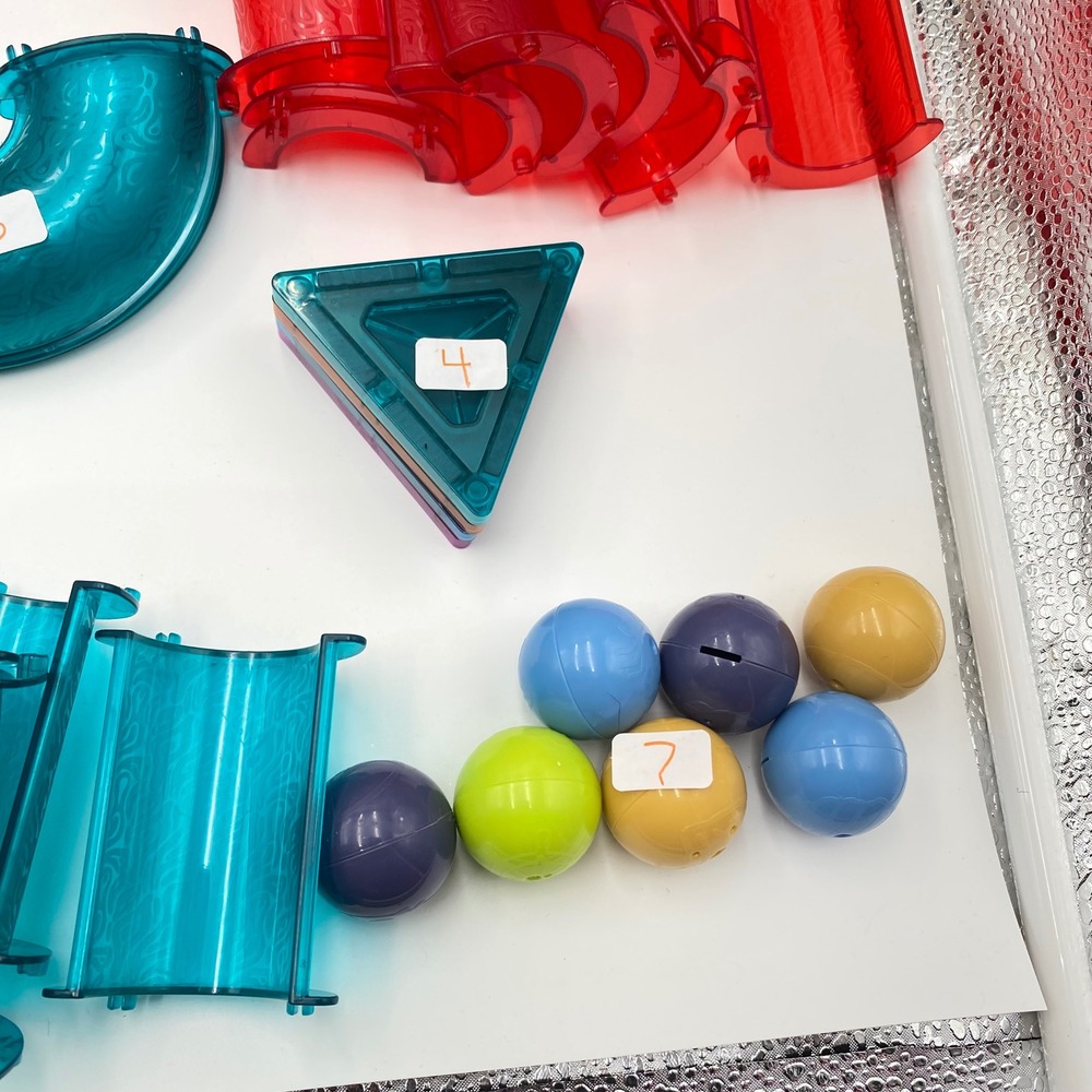 Zhan Da Toys Magnetic Color Window Maze Ball Building Blocks Set Not Complete - Picture 9 of 13